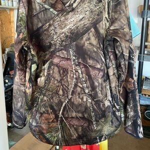 Mossy Oak Hoodie with built in Neck Gaiter